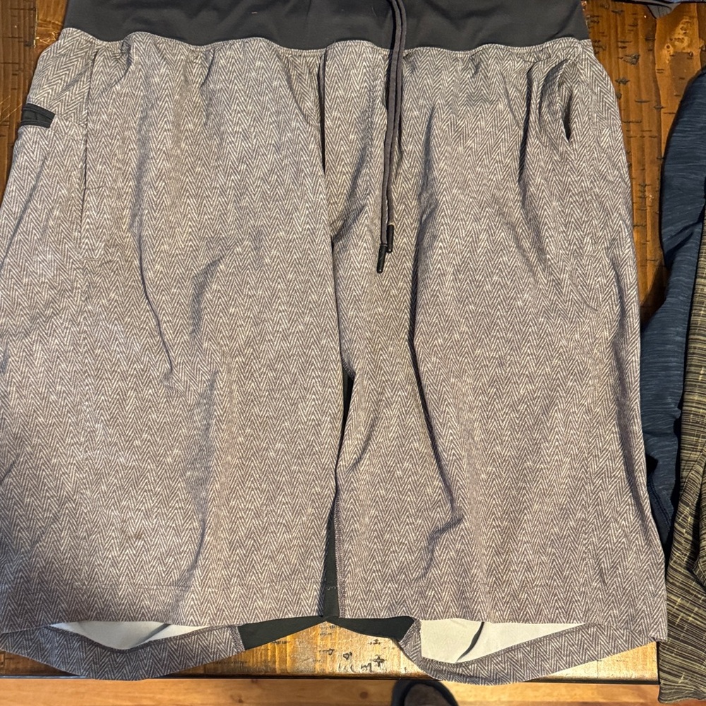 Lululemon Athletica Black and Gray Men's Athletic Shorts T.H.E short